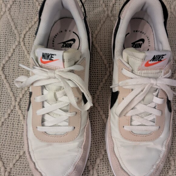 Women's Nike Waffle Debut - Size 10 - Picture 4 of 7